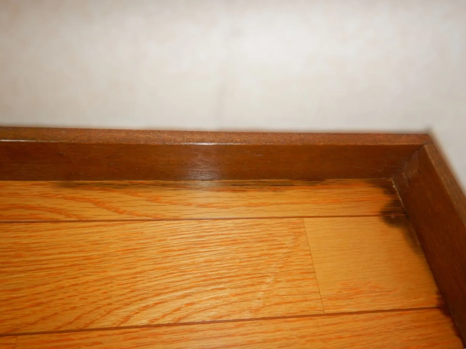 夏に入居された方のお部屋の結露カビで困った時は!